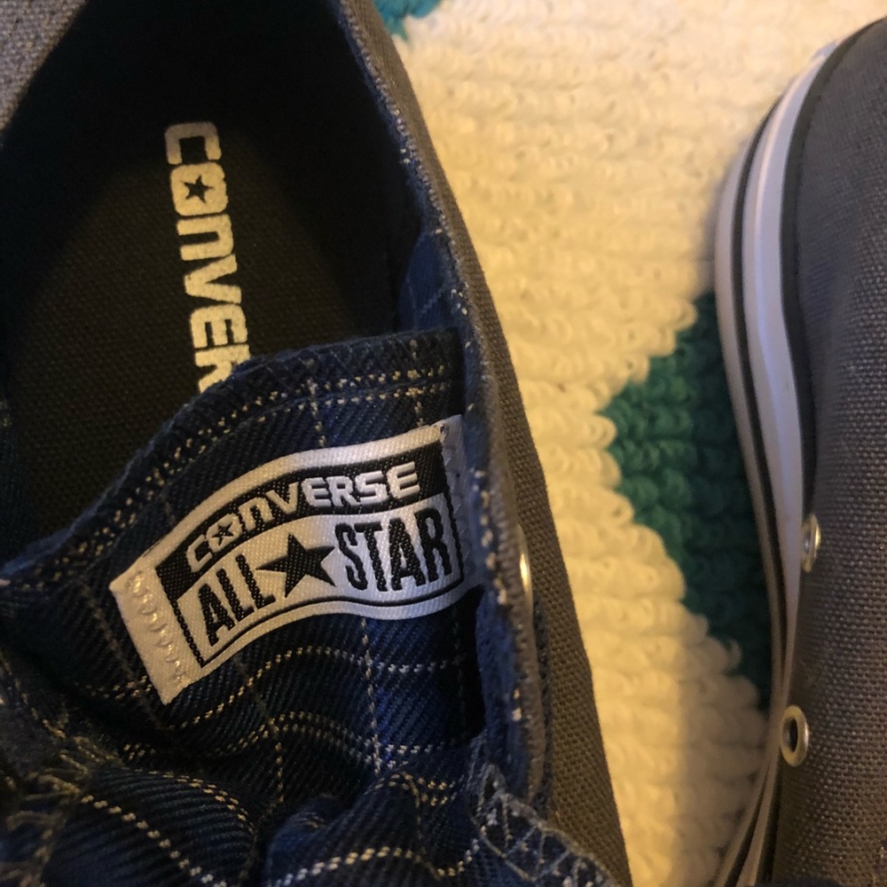 Converse - Picture 3 of 3